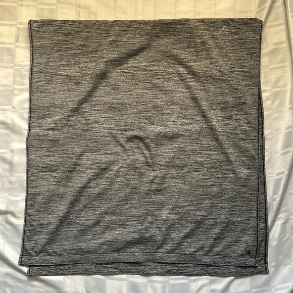 Lululemon Vinyasa Black & Grey Wrap Scarf - Picture 7 of 9